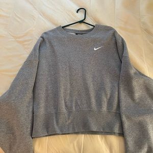 Women’s Nike crewneck